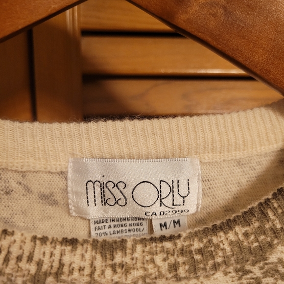 Miss Orly Creme & Tan Leaf Print Pullover Super Soft Sweater - Picture 5 of 7